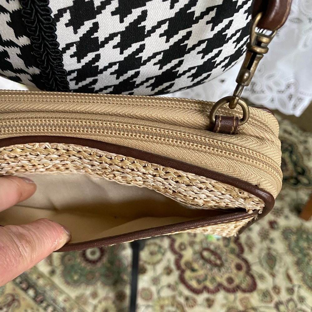 Connection Woven Crossbody - Picture 8 of 13